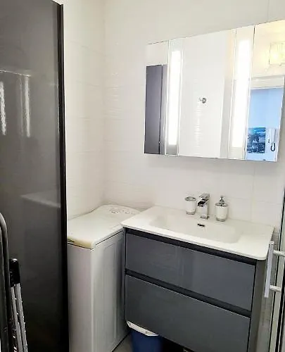 Apartment Evasion Bleue *